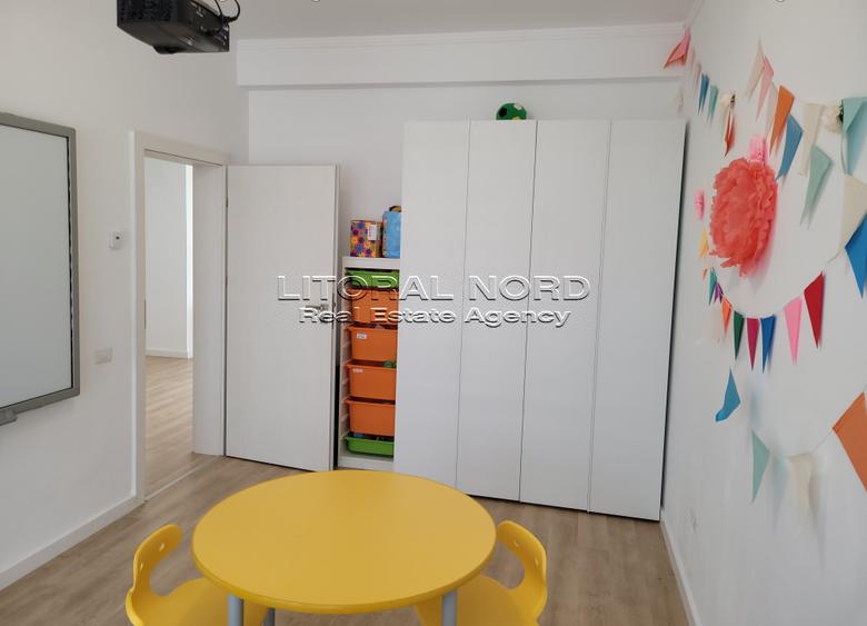 Casă individuală cu 6 camere cu Canalizare în Central