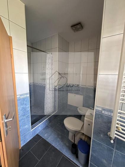 Apartament cu 3 camere decomandat, mobilat în Central