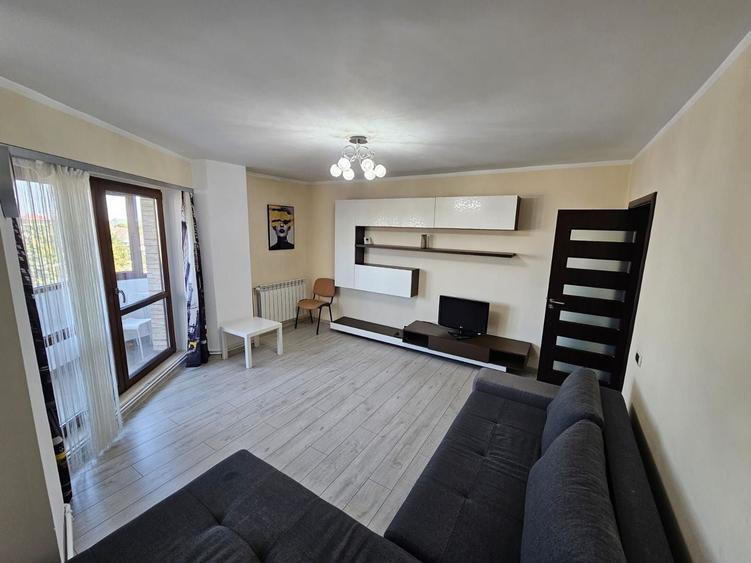 Apartament cu 2 camere decomandat în Panduri