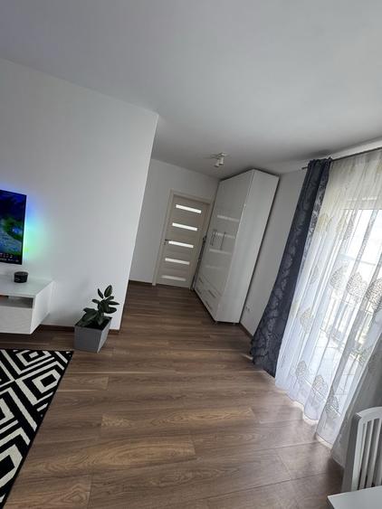 Apartament cu 2 camere semidecomandat în Europa