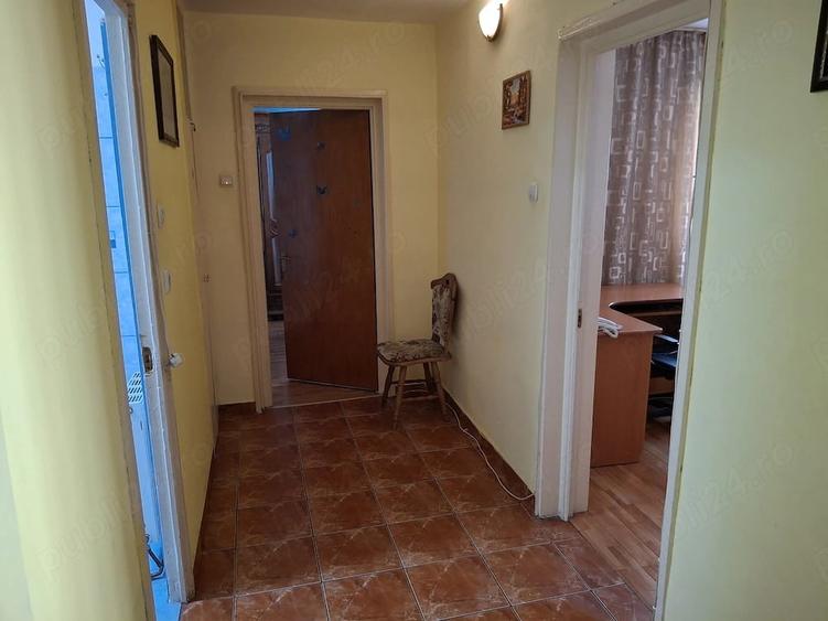 Vanzare apartament 2 camere zona Margeanului - 3