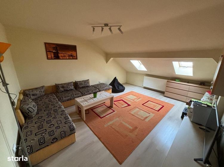 Apartament cu 3 camere decomandat în Tilișca