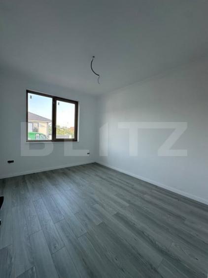 Casă cu 4 camere cu Teren 500 Mp în Central
