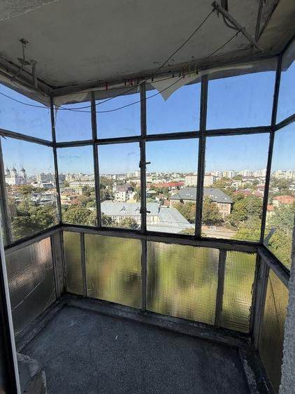 Apartament cu 2 camere decomandat în Centru Civic