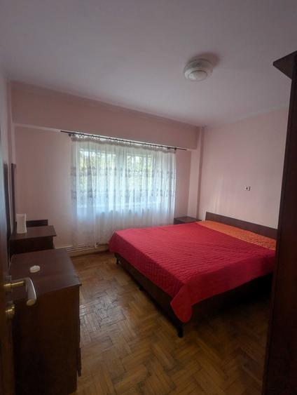 Garsonieră decomandată în Central