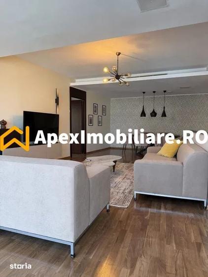 Apartament cu 3 camere decomandat în Centrul Istoric