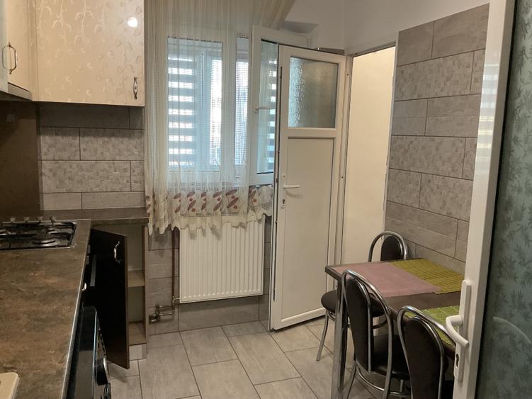 Apartament cu 2 camere decomandat în Rahova
