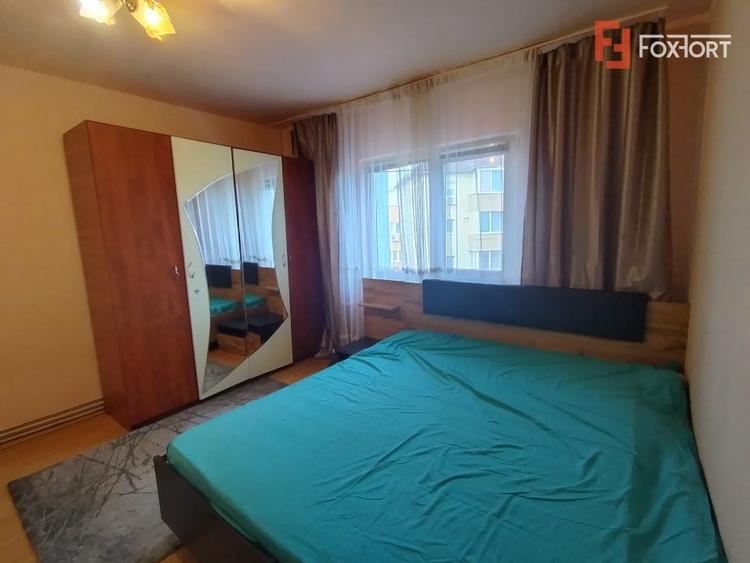 Apartament cu 3 camere decomandat, mobilat în Freidorf