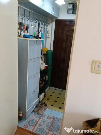 Apartament cu 2 camere semidecomandat în Brâncoveanu
