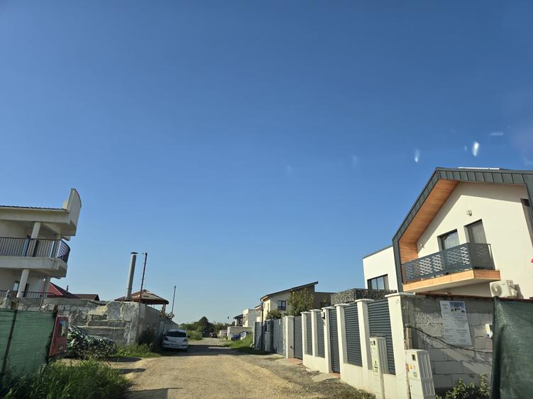 Teren Construcții intravilan de 281 mp, în Km 5