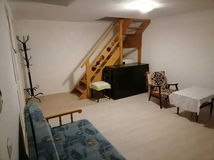 Apartament cu 2 camere decomandat, mobilat în Central