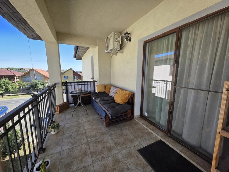 Apartament cu 2 camere semidecomandat, mobilat în Giroc