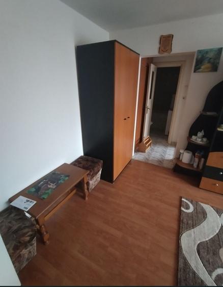 Inchiriez apartament - 2
