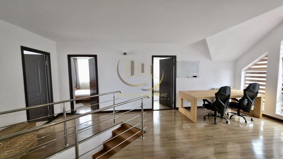 Casă cu 5 camere în Central
