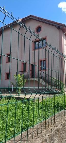 Casă individuală cu 5 camere cu Teren 806 Mp în Copou