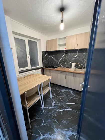 Casă cu Teren 40 Mp în Bariera Vâlcii