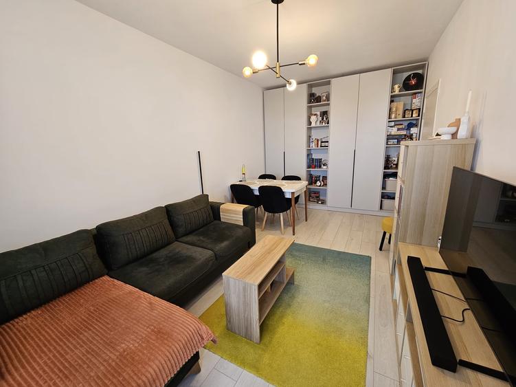 Apartament cu 2 camere decomandat în Berceni