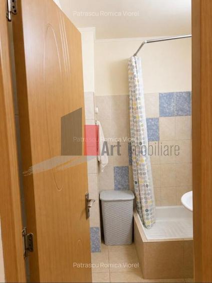 Apartament cu 4 camere decomandat în Sebastian
