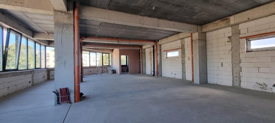 Spațiu comercial, de 550 mp, în Prelungirea Ghencea