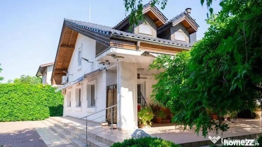 Casă cu 1 camere cu Teren 2800 Mp în Ferme