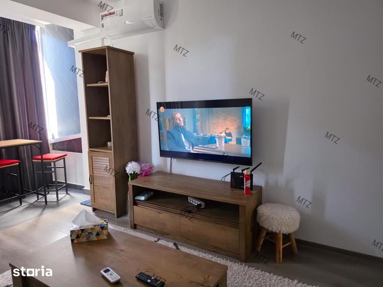 Apartament cu 3 camere semidecomandat în Dorobanți