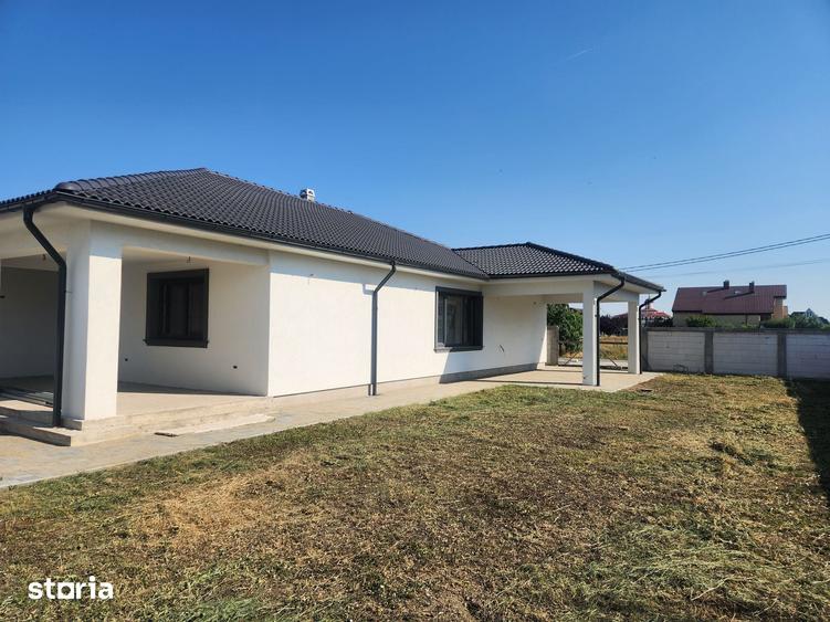Casă cu 4 camere cu Teren 633 Mp în Vladimirescu
