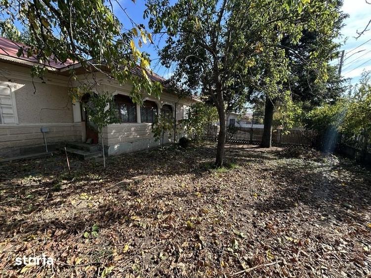 Casă cu 3 camere cu Teren 100 Mp în Roata de Jos