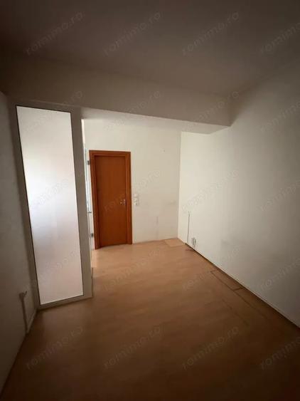 Spațiu comercial, de 40 mp, în Eroii Revoluției