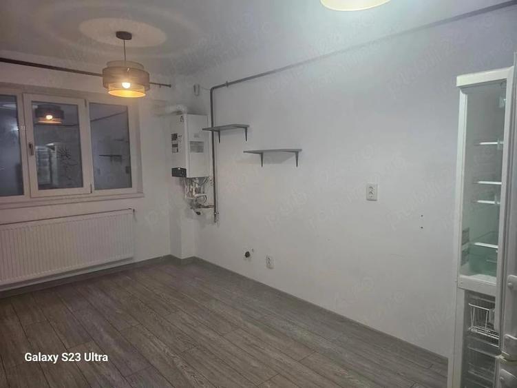 INCHIRIEZ APARTAMENT 2 CAMERE STR IMPARATUL TRAIAN NR 28 - 4