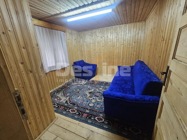 Casă individuală cu 3 camere cu Canalizare în Trăisteni