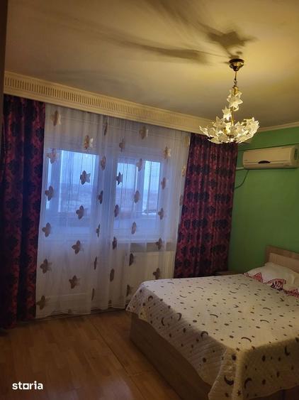 Apartament cu 3 camere, mobilat în Central