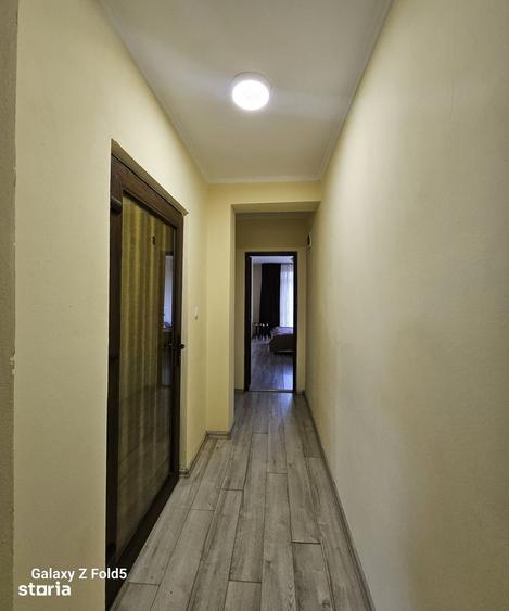 Apartament cu 3 camere în Rogerius