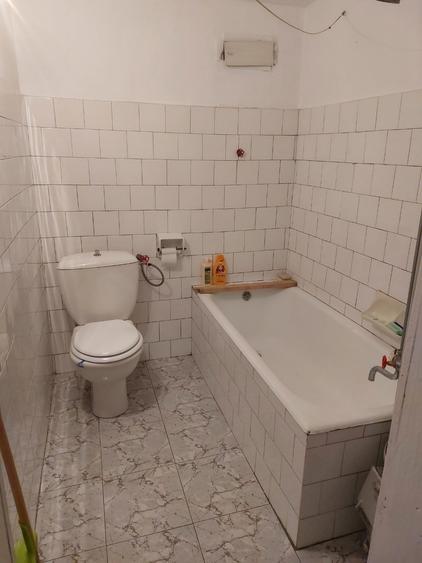 Casă individuală cu 4 camere cu Garaj în Anina