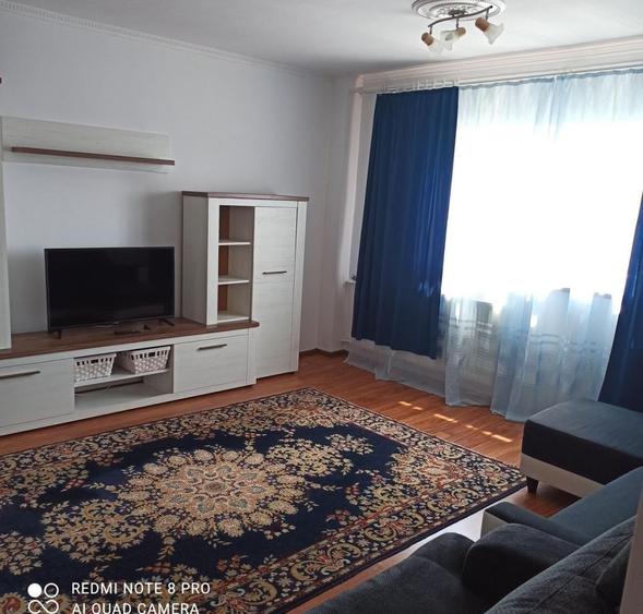 Apartament cu 3 camere decomandat, mobilat în Vitan