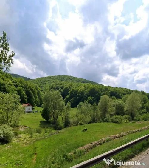 Teren de 421 mp, în Măieruș
