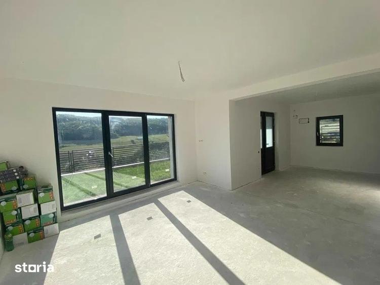 Casă cu 4 camere cu Teren 500 Mp în Baciu