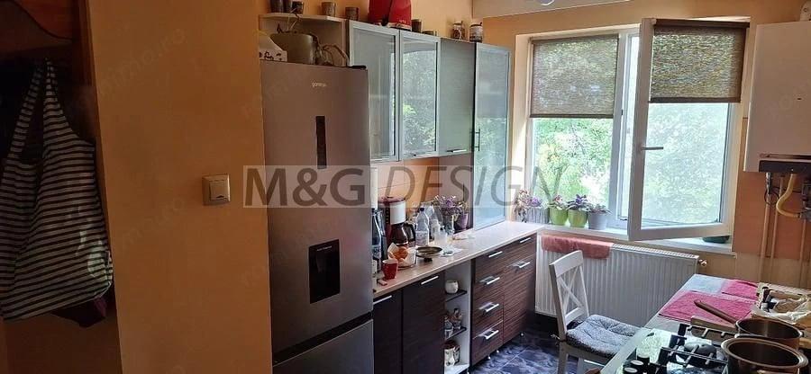 Apartament cu 2 camere semidecomandat în Tipografilor