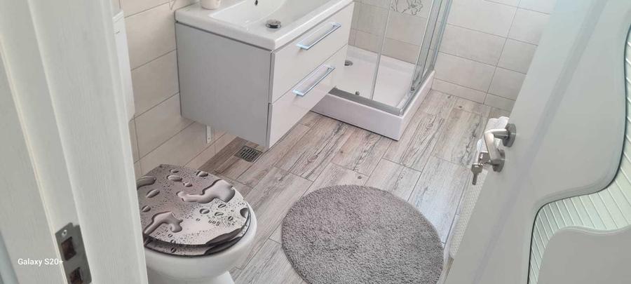 Garsonieră decomandată în Central