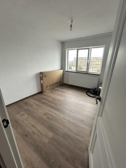 Apartament cu 3 camere decomandat în Popoveni