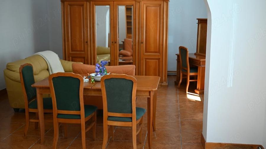 Casă cu 5 camere cu Teren 500 Mp în Central