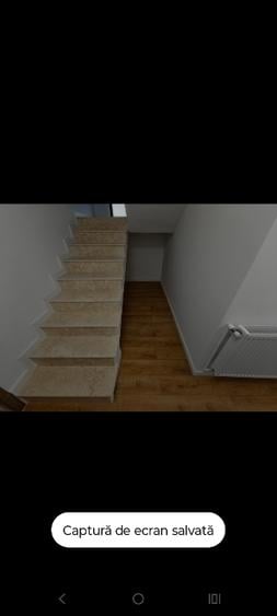 Casă individuală cu 2 camere cu Teren 200 Mp în Est