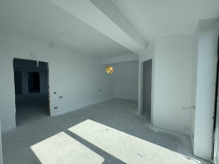 Apartament cu 4 camere în Otopeni