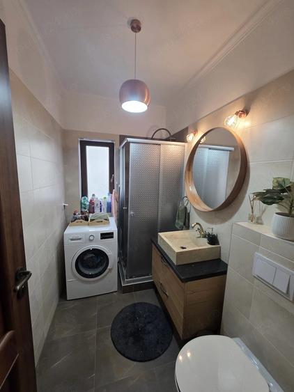 Apartament cu 3 camere decomandat în Giroc