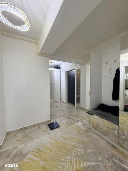 Apartament cu 3 camere decomandat, mobilat în Baicului