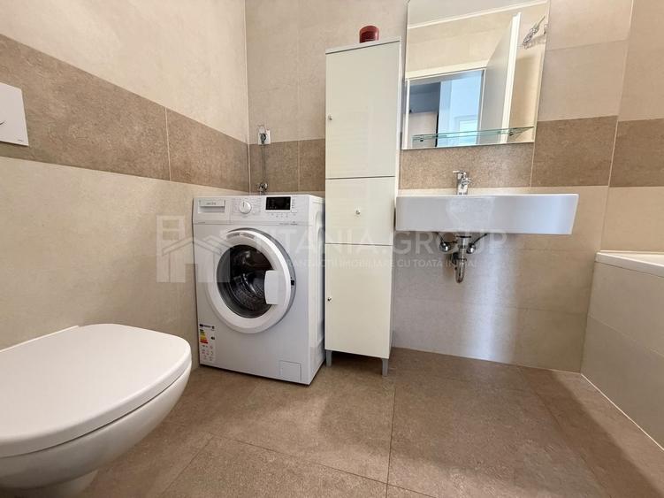 Apartament cu 2 camere semidecomandat, mobilat în Tractorul