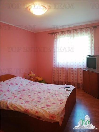 Casă individuală cu 7 camere cu Teren 825 Mp în Berevoești