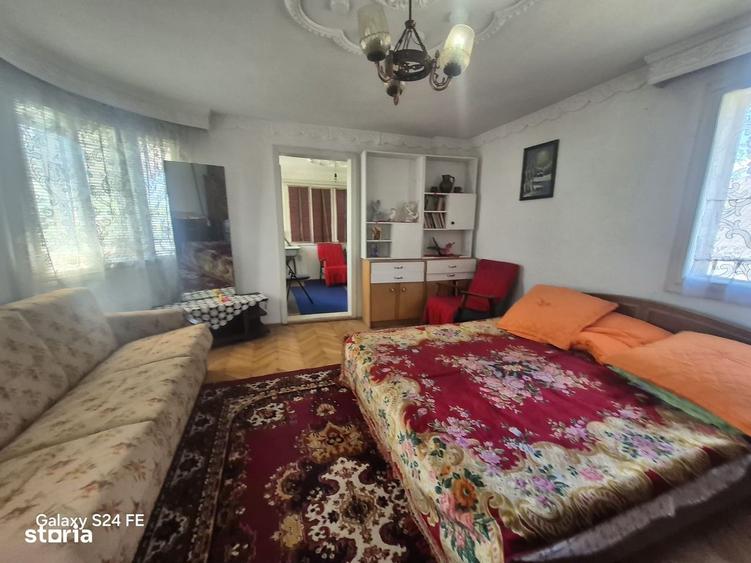 Casă cu 4 camere cu Teren 719 Mp în Vânători-Neamț