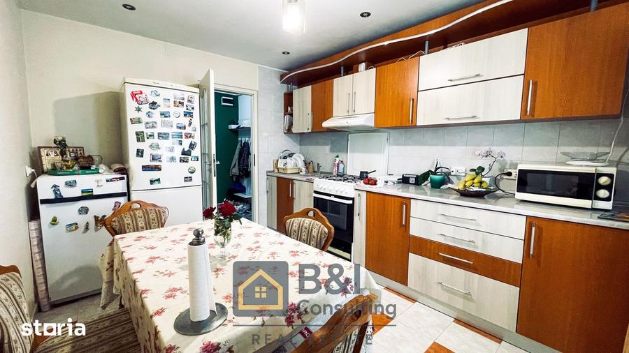 Apartament cu 3 camere în Ciurea