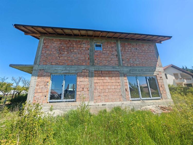 Ploiesti,Cocosesti,Casa la rosu, P+E, 190 mp, teren 500 mp,zona selecta. - 1