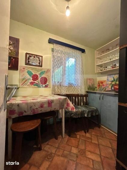 Casă cu 3 camere cu Teren 2800 Mp în Central